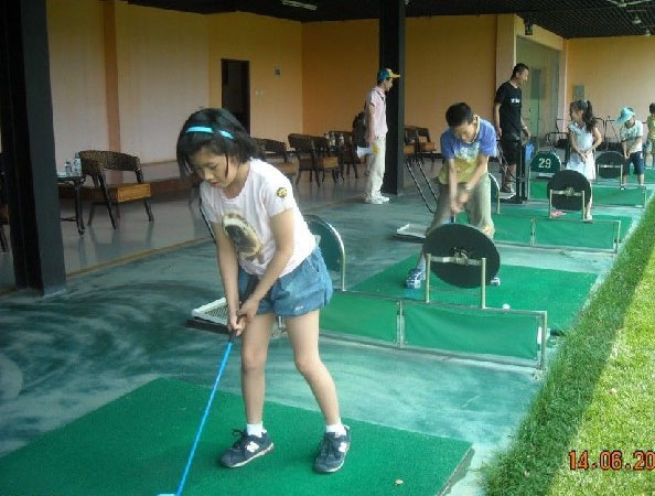 南通疯狂家族高尔夫体验课